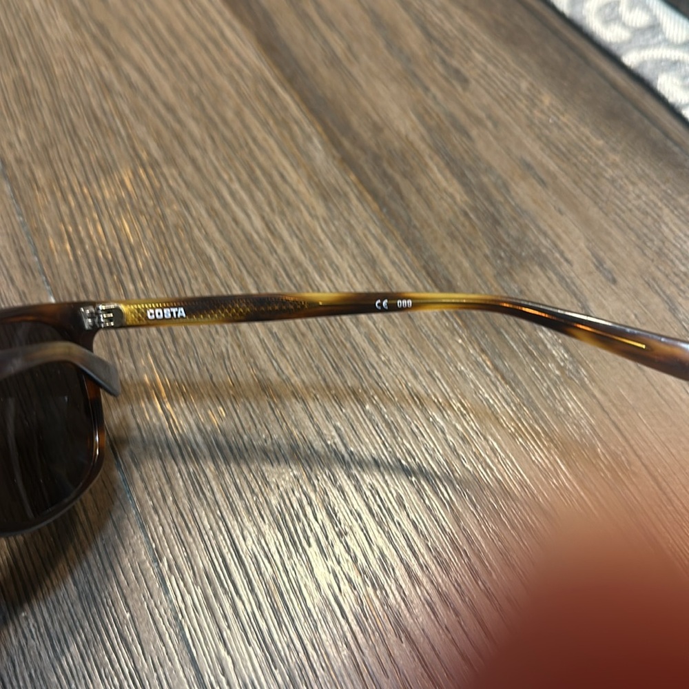 Costa sunglasses - Picture 3 of 4